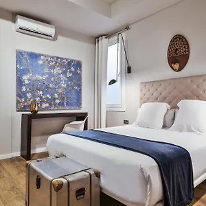 The Conica Deluxe Couette-café
